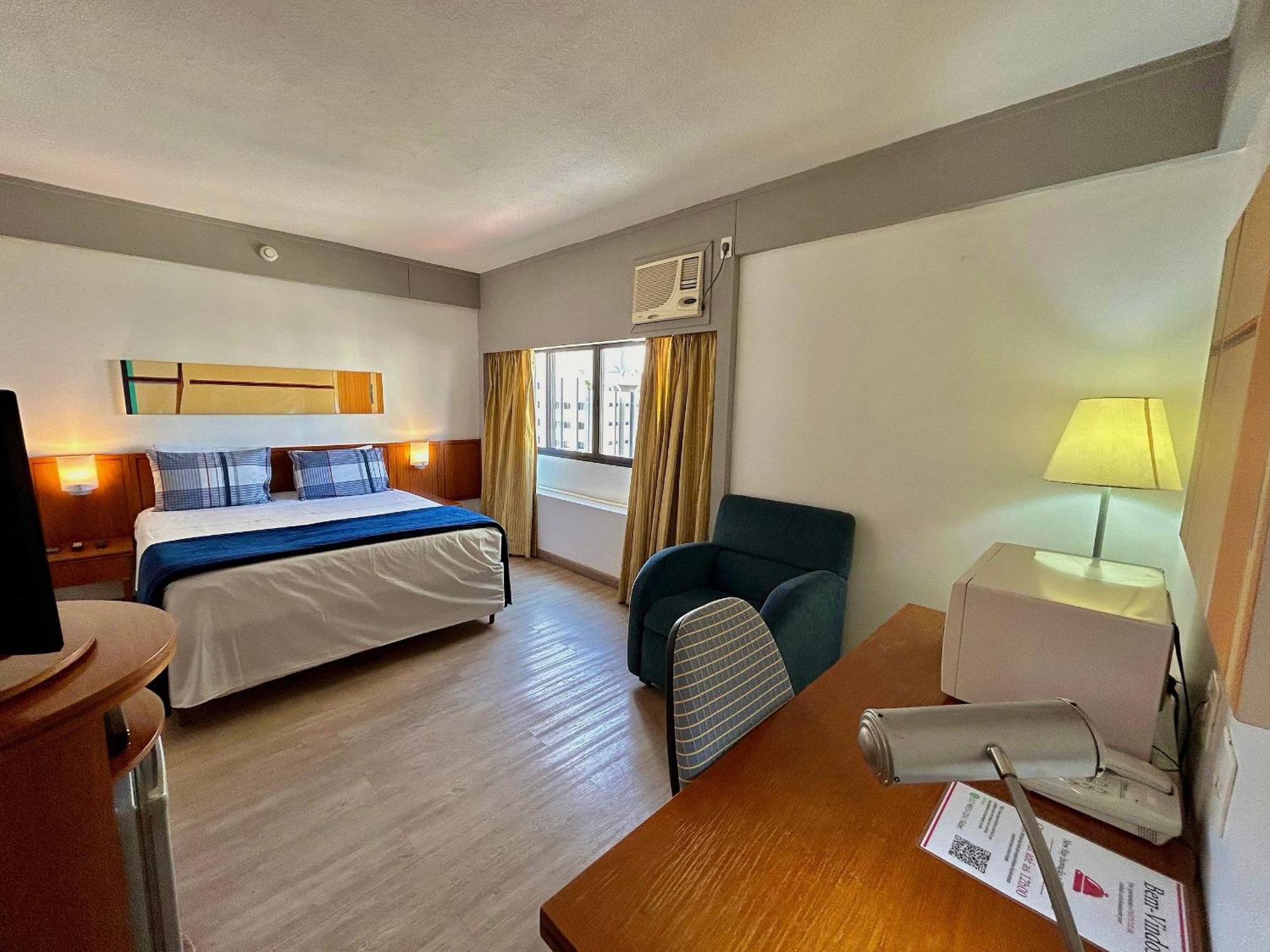 Hotel Live & Lodge - Borges Lagoa 1179 - Uh1003 — Photos 2